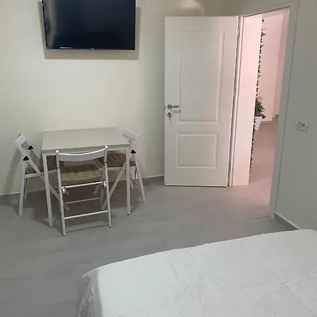 Guest house Vila 25 Golem 3*
