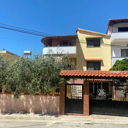 Vila 25 Golem Golem (Tirana)