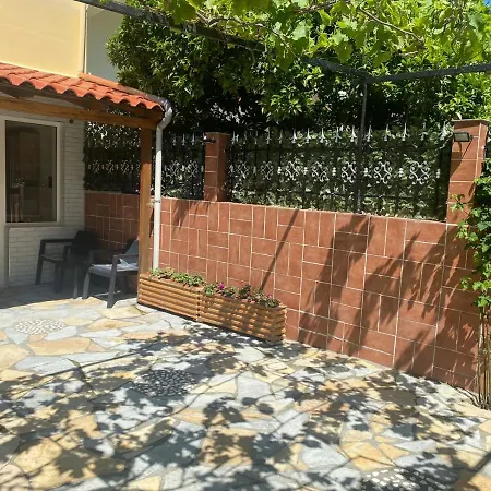 Vila 25 Golem Guest house 3*