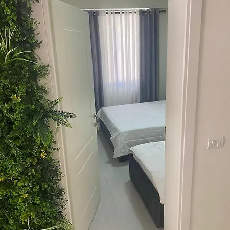 Guest house Vila 25 Golem 3*